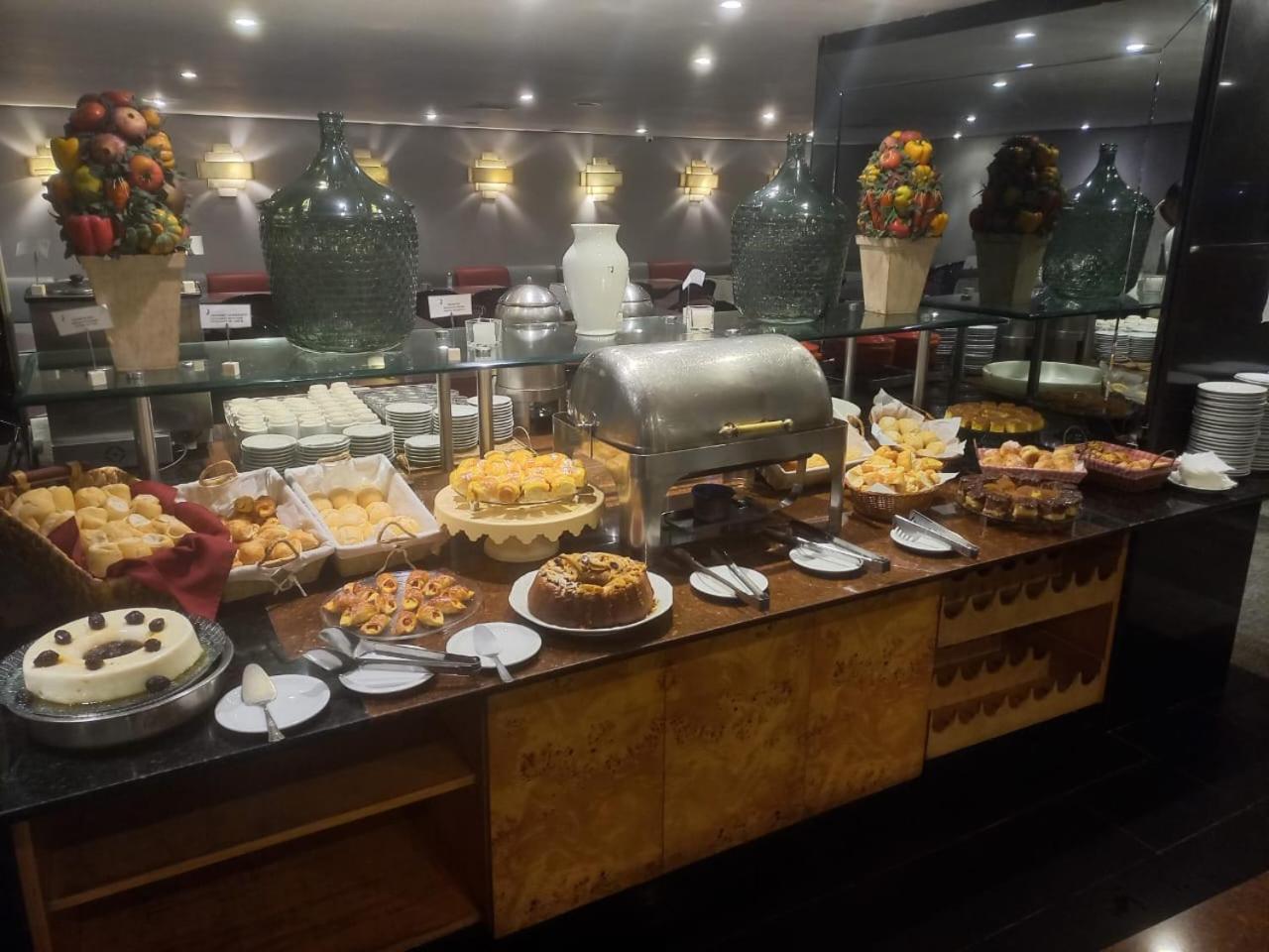 Royalty Copacabana Hotel Рио де Жанейро Екстериор снимка
