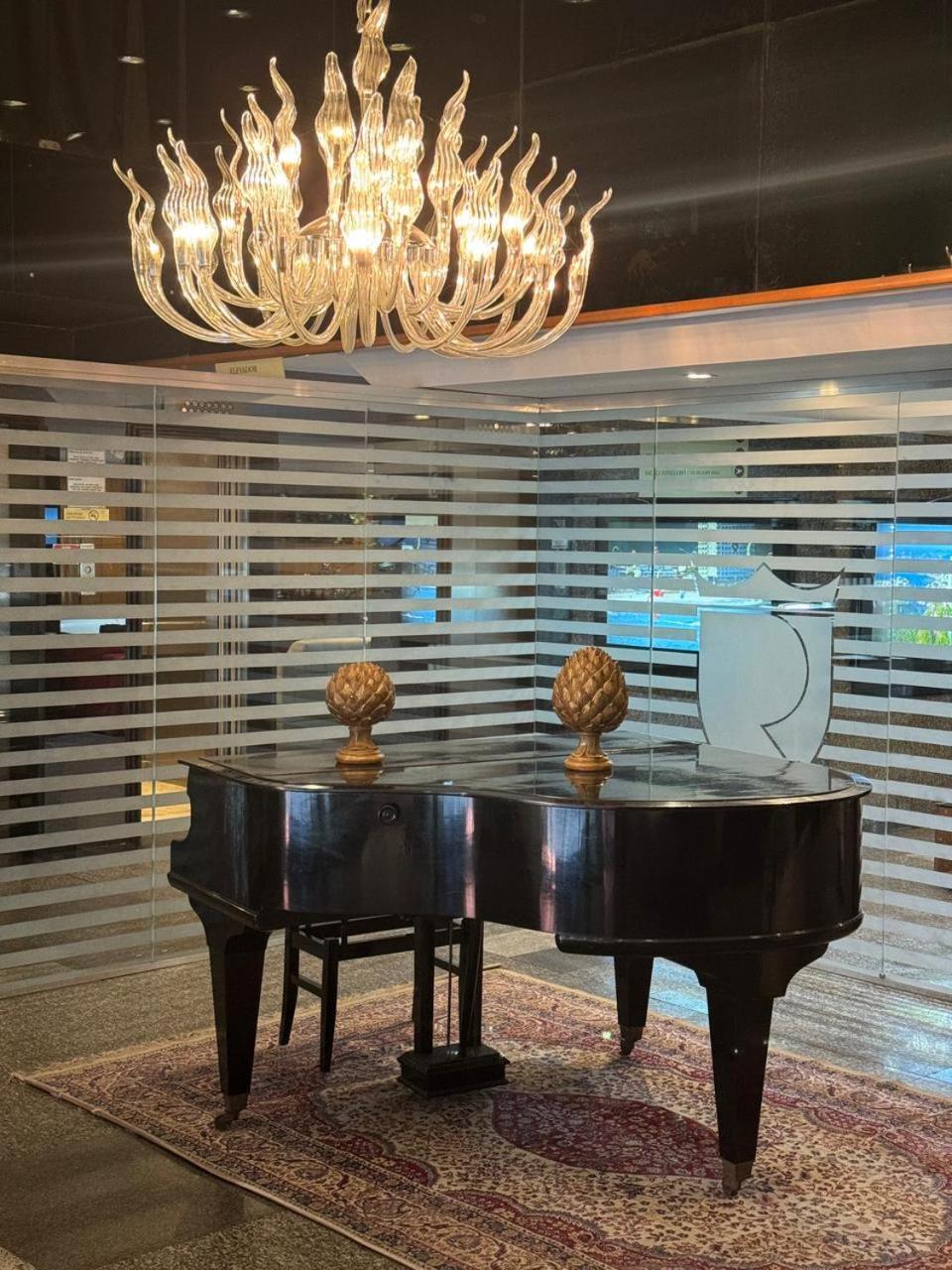 Royalty Copacabana Hotel Рио де Жанейро Екстериор снимка